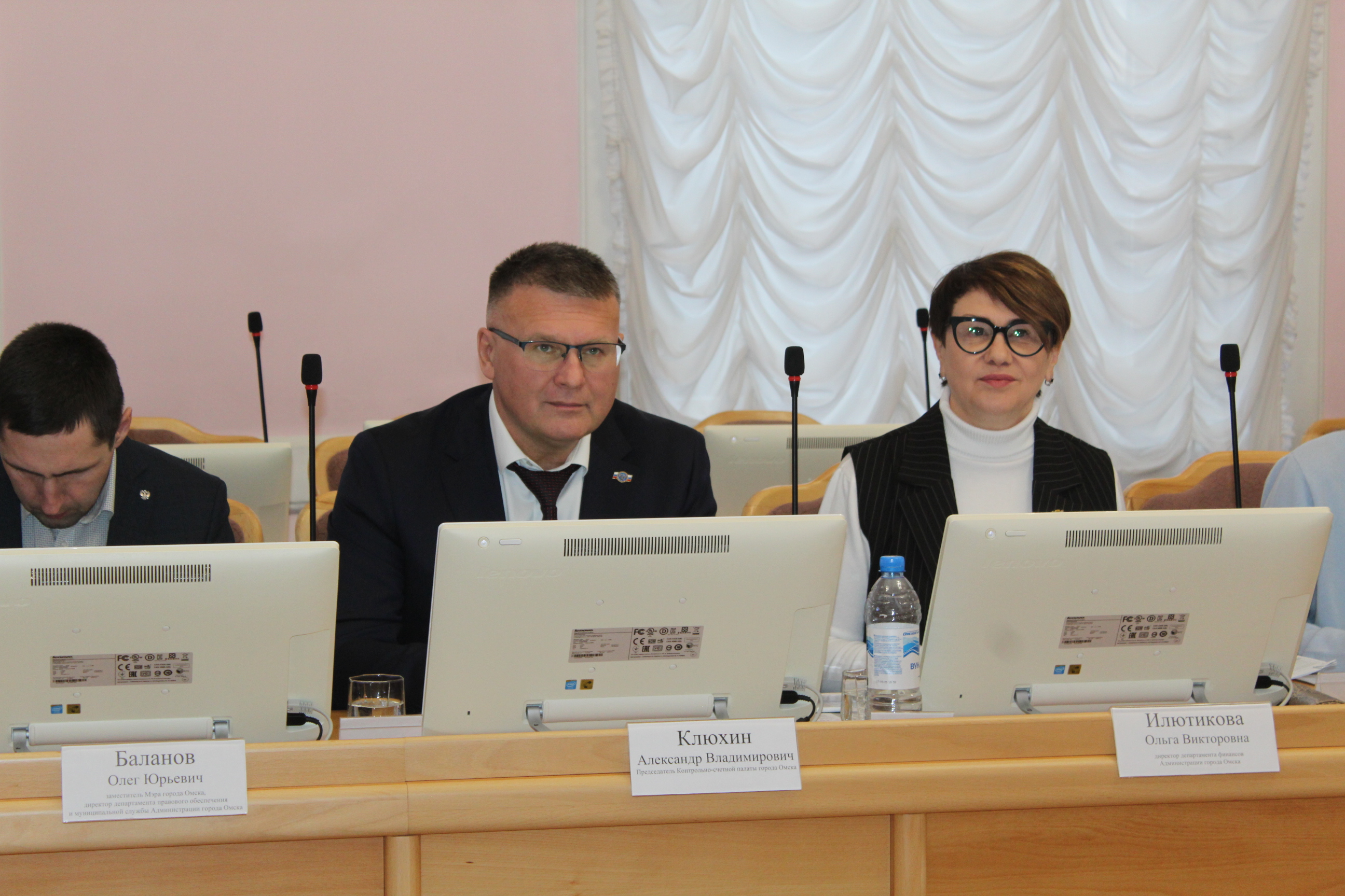 Участие Председателя КСП г. Омска в заседании комитета Омского городского Совета по вопросам экономического развития 06.11.2025