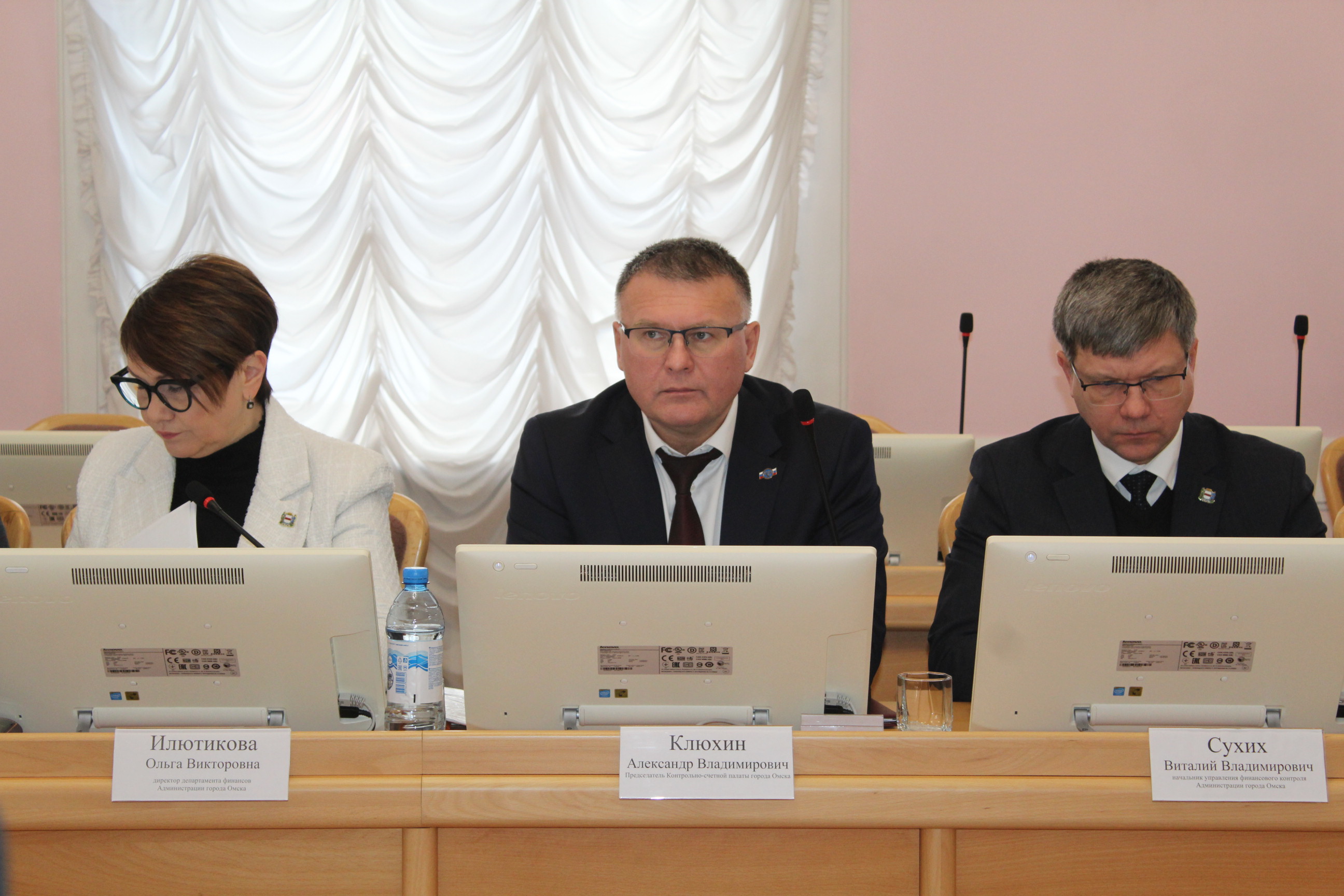 Участие Председателя КСП г. Омска в заседании комитета Омского городского Совета по финансово-бюджетным вопросам 22.01.2026