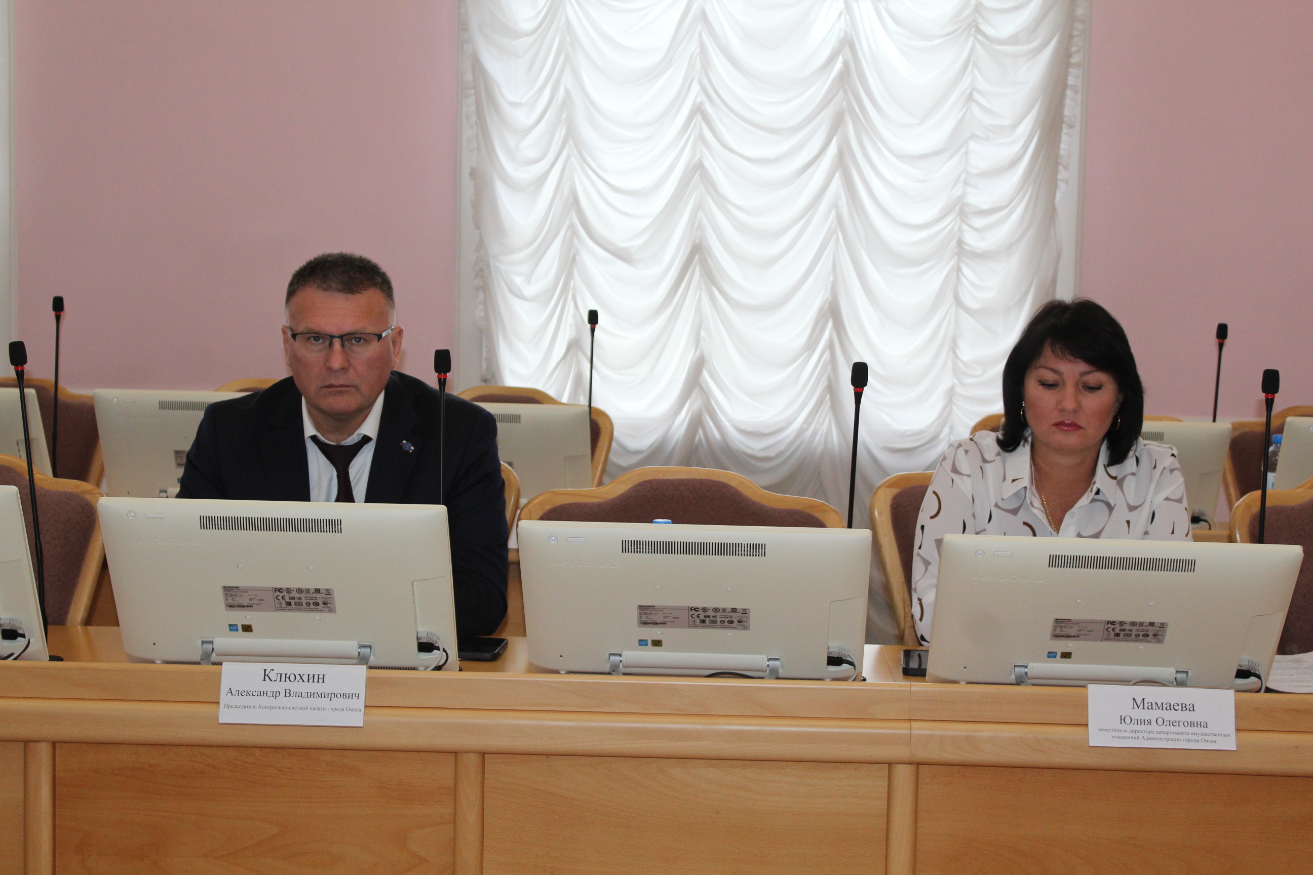 Участие Председателя КСП г. Омска в заседании комитета Омского городского Совета по муниципальной собственности 12.05.2026