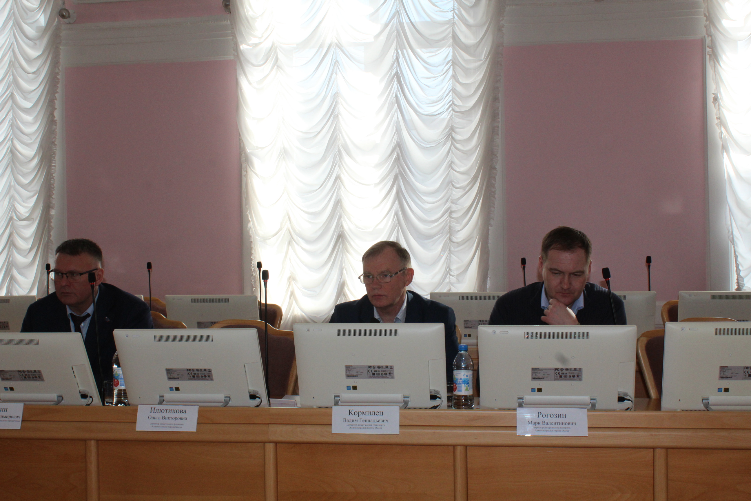 Участие Председателя КСП г. Омска в заседании комитета Омского городского Совета по вопросам транспортной инфраструктуры 13.02.2025
