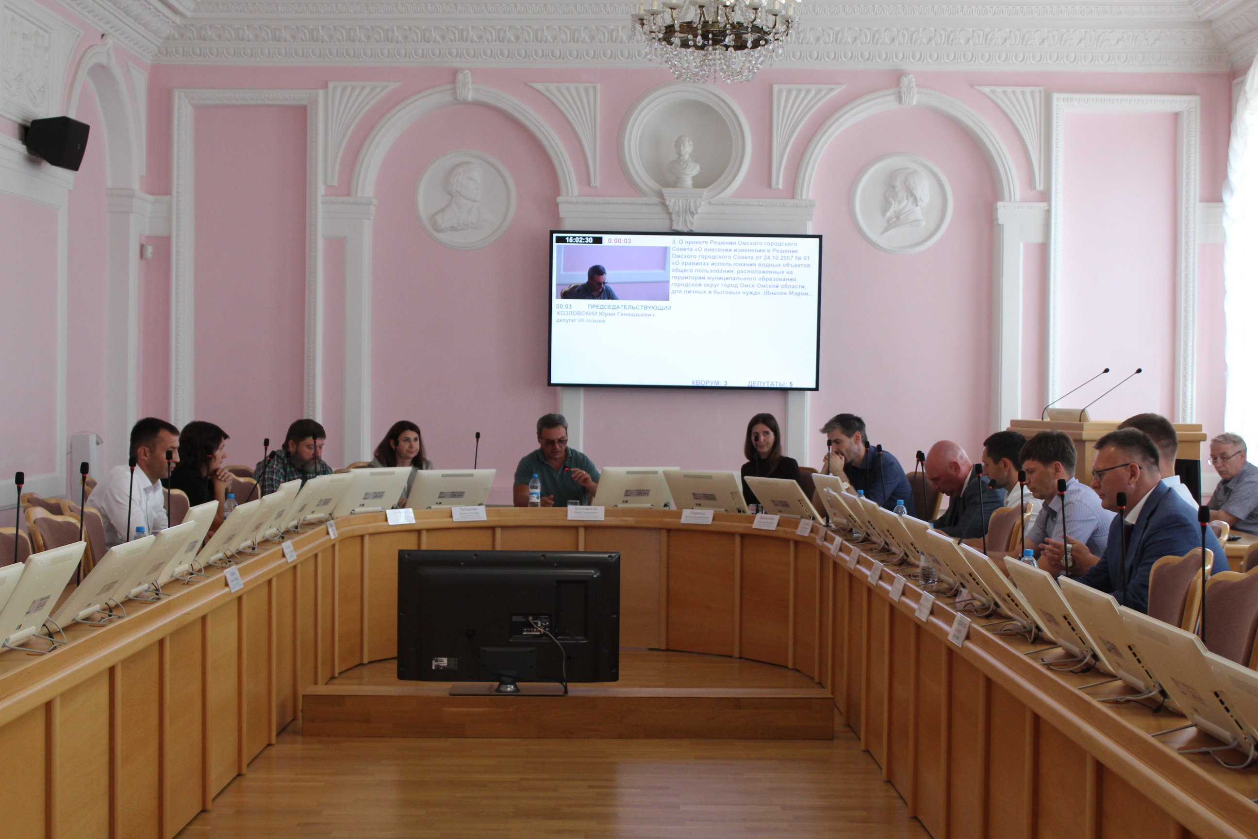 Участие Председателя КСП г. Омска в заседании комитета Омского городского Совета по вопросам местного самоуправления, законности и правопорядка 07.07.2026